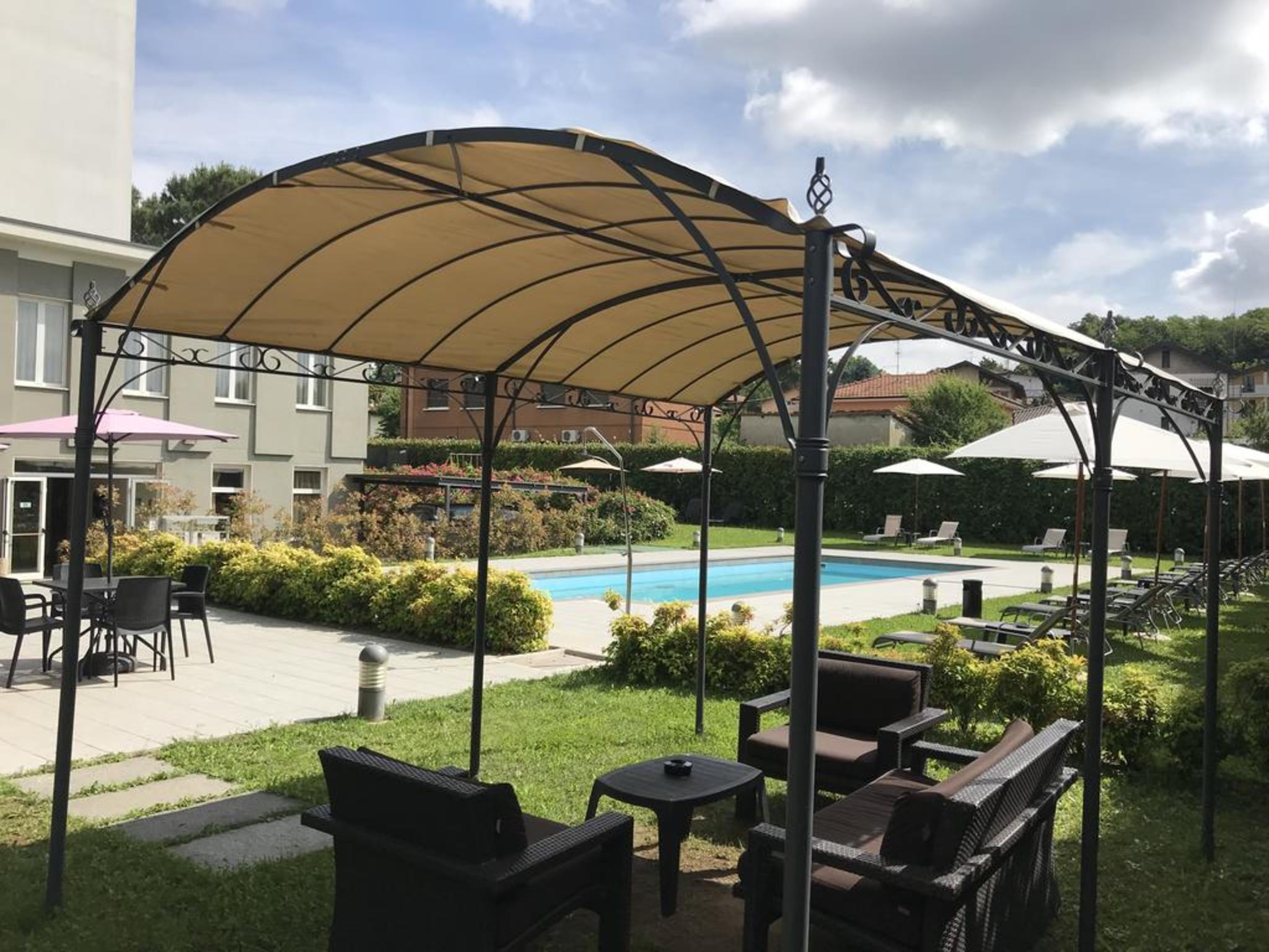 Bis Hotel Varese Exterior photo