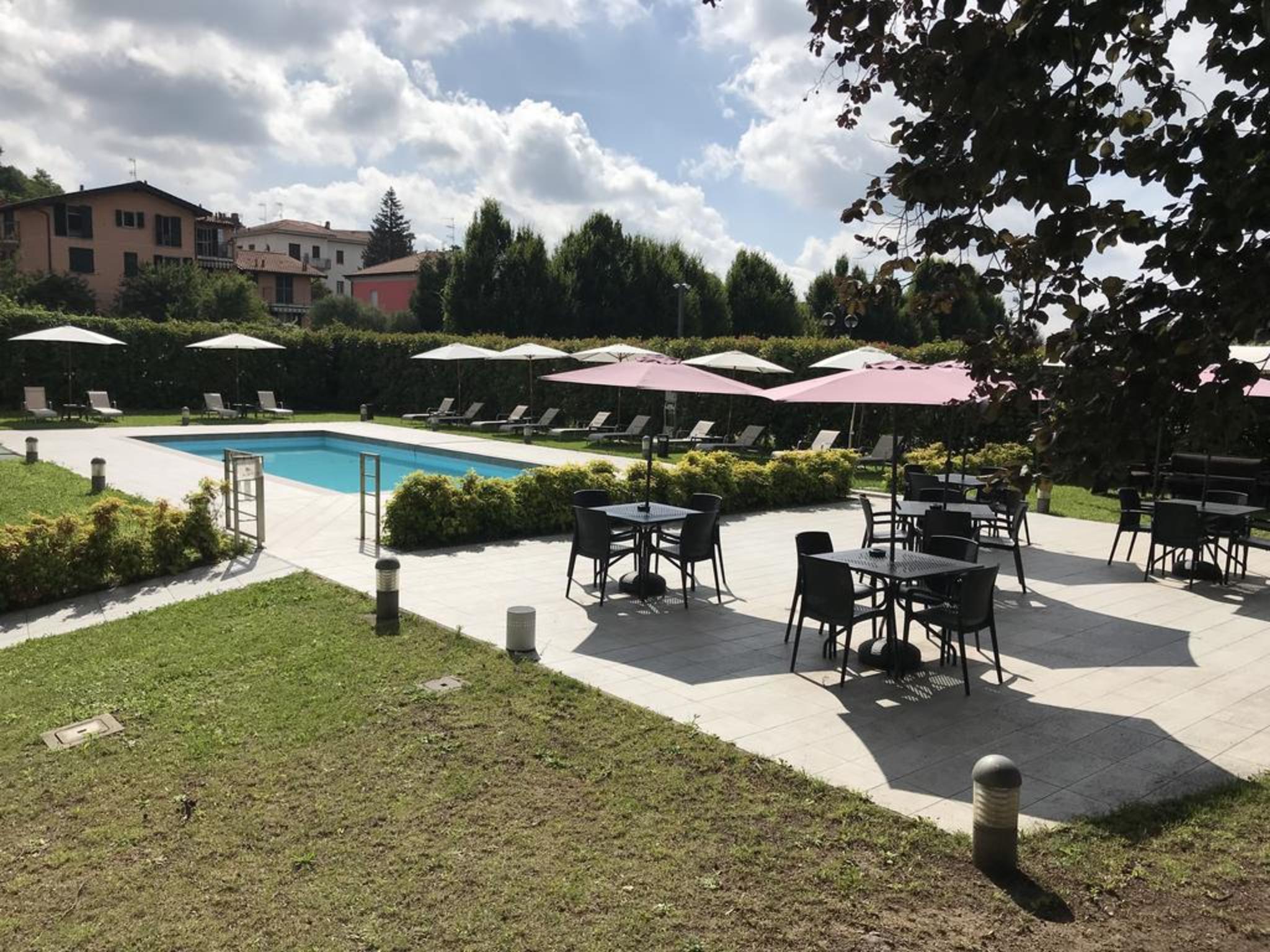 Bis Hotel Varese Exterior photo