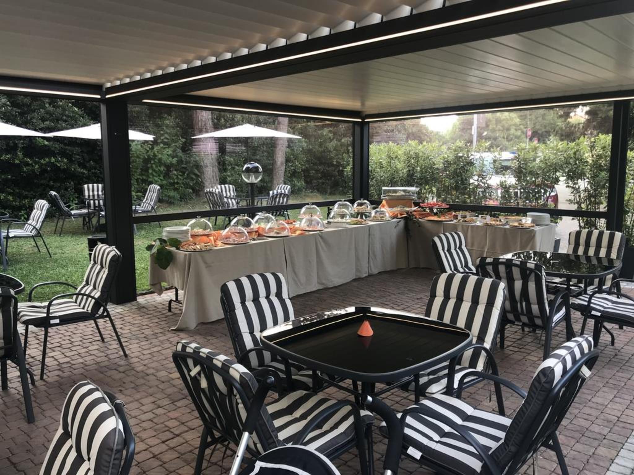 Bis Hotel Varese Exterior photo