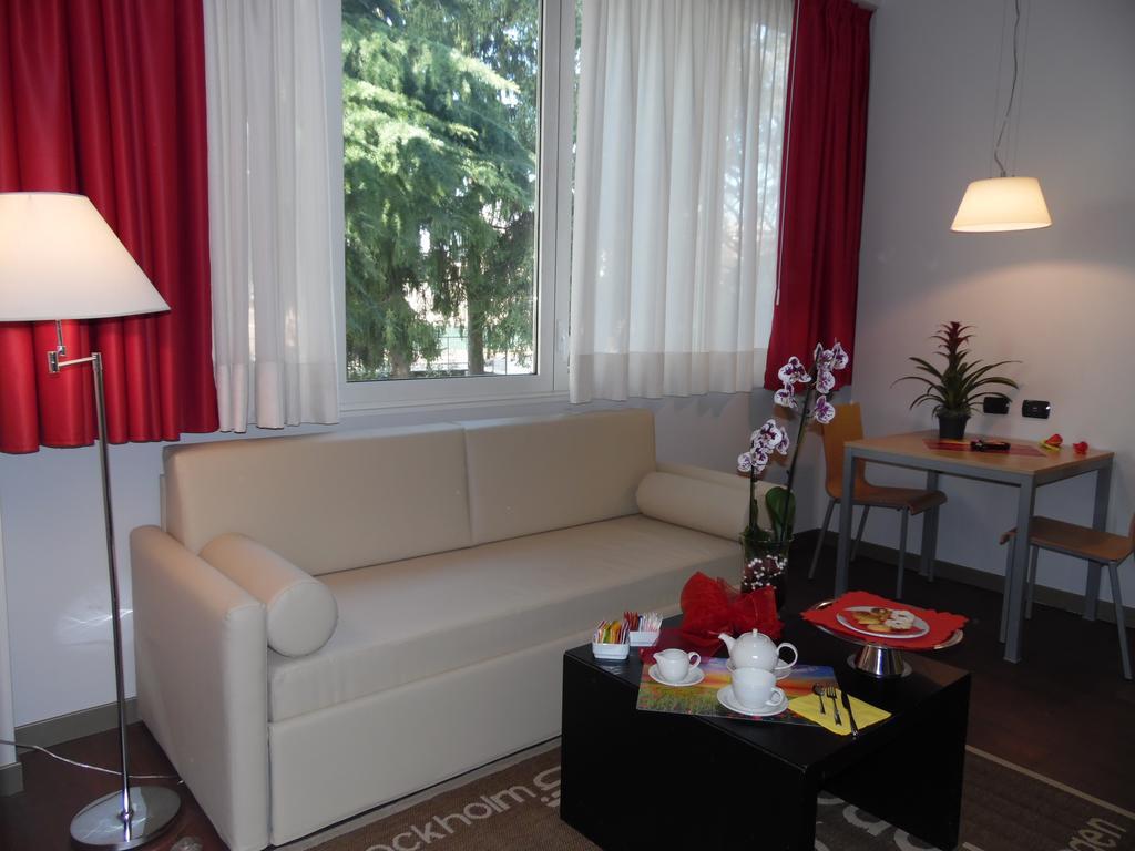 Bis Hotel Varese Exterior photo