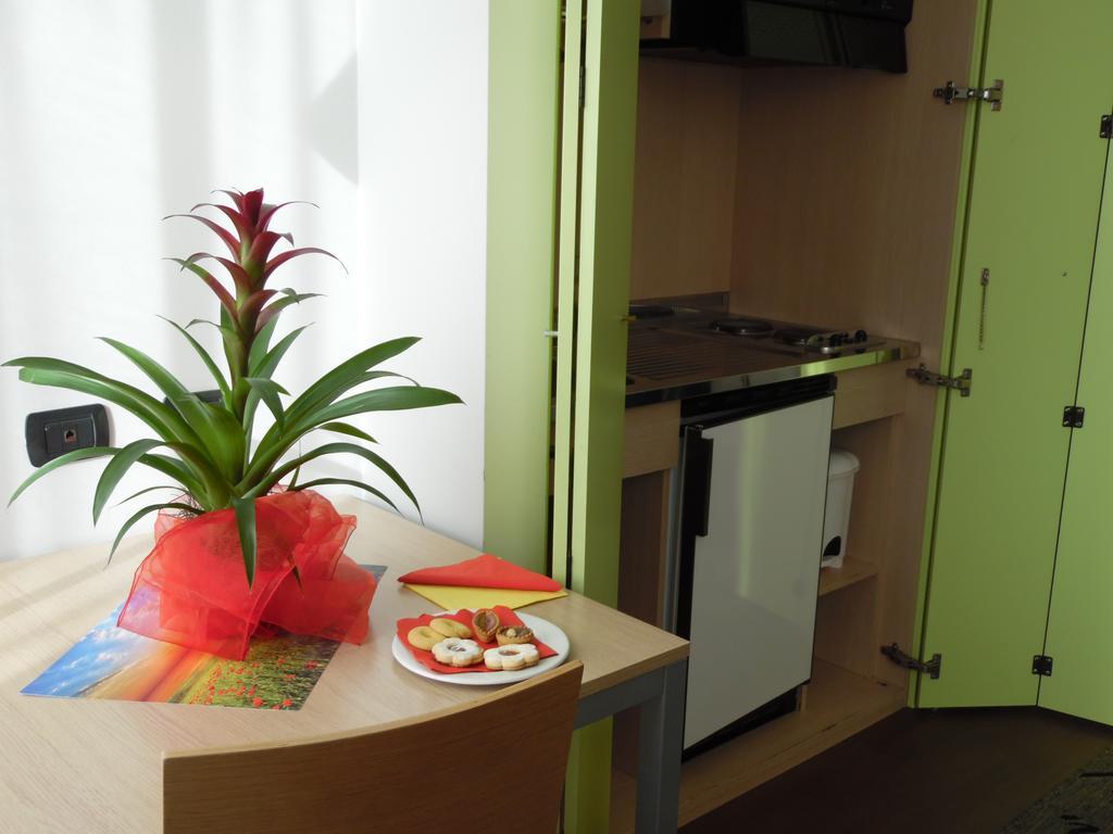 Bis Hotel Varese Exterior photo